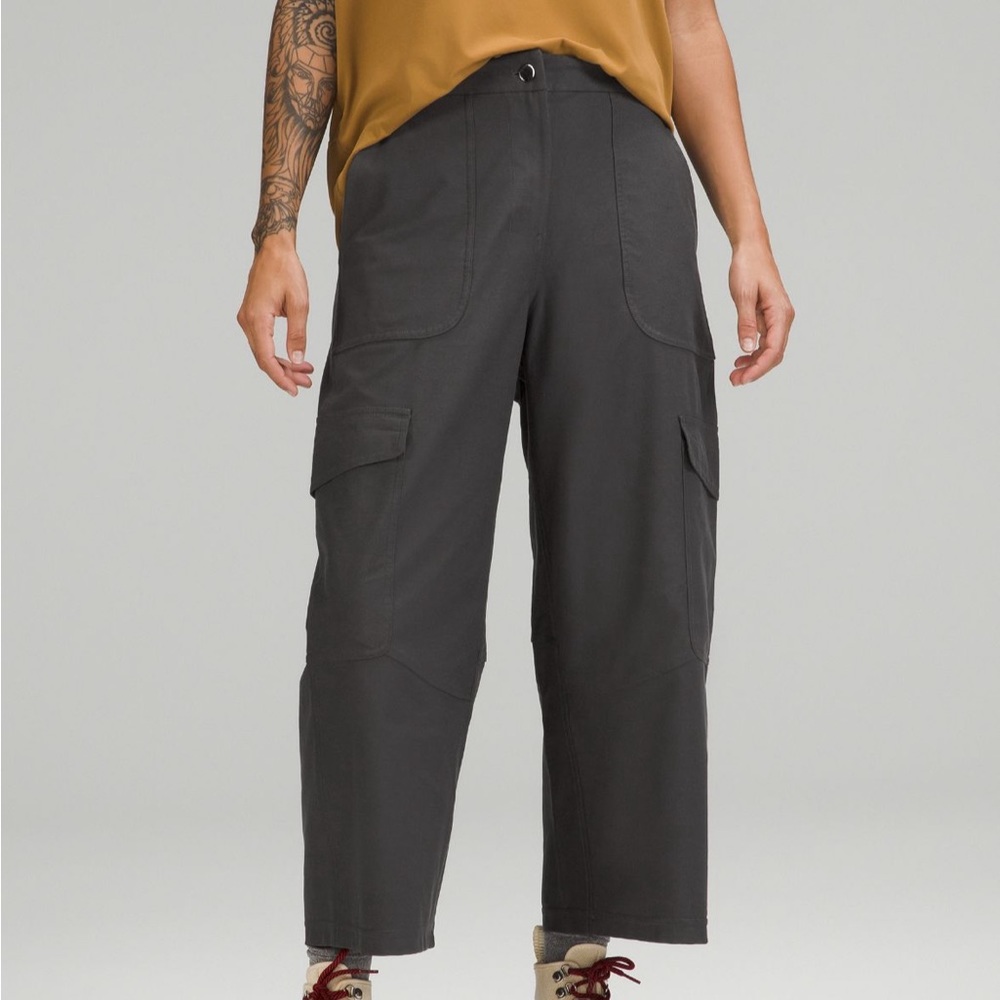 lululemon light utilitech cropped cargo